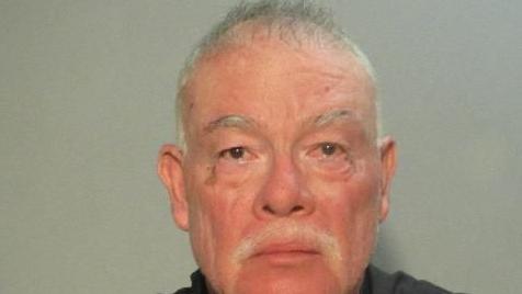 Police: Douglas man accused of molesting granddaughter